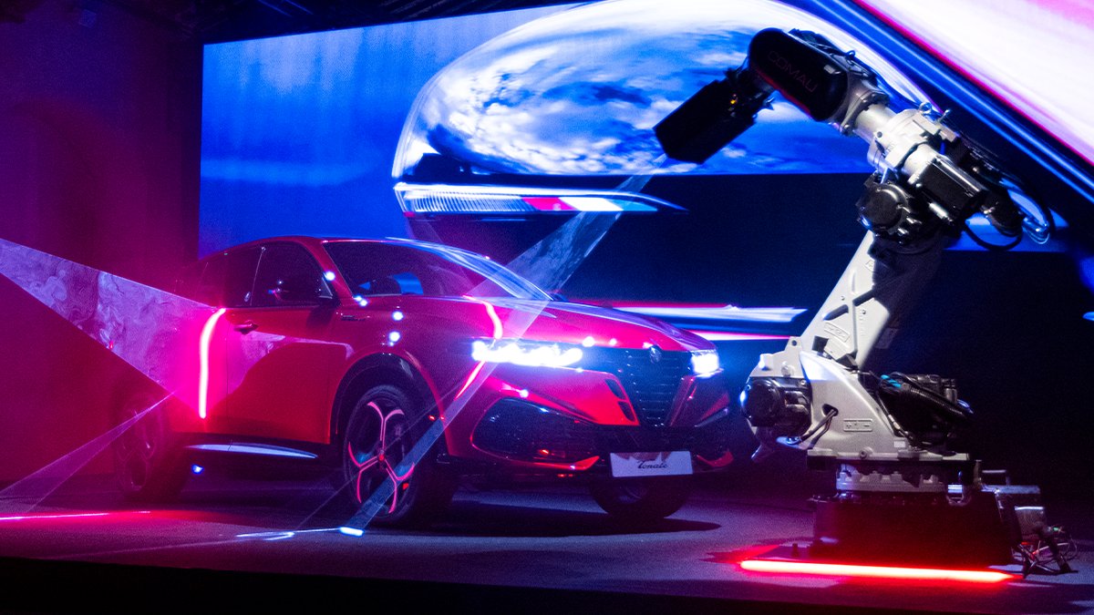 AlfaRomeo_es's tweet image. Pisa, cuna de innovación.​
Allí debutó el nuevo #AlfaRomeoTonale, fusionando pasión y tecnología para despertar emociones que solo la #HumanIntelligence puede provocar.​ bit.ly/4nn7yL5

#AlfaRomeo