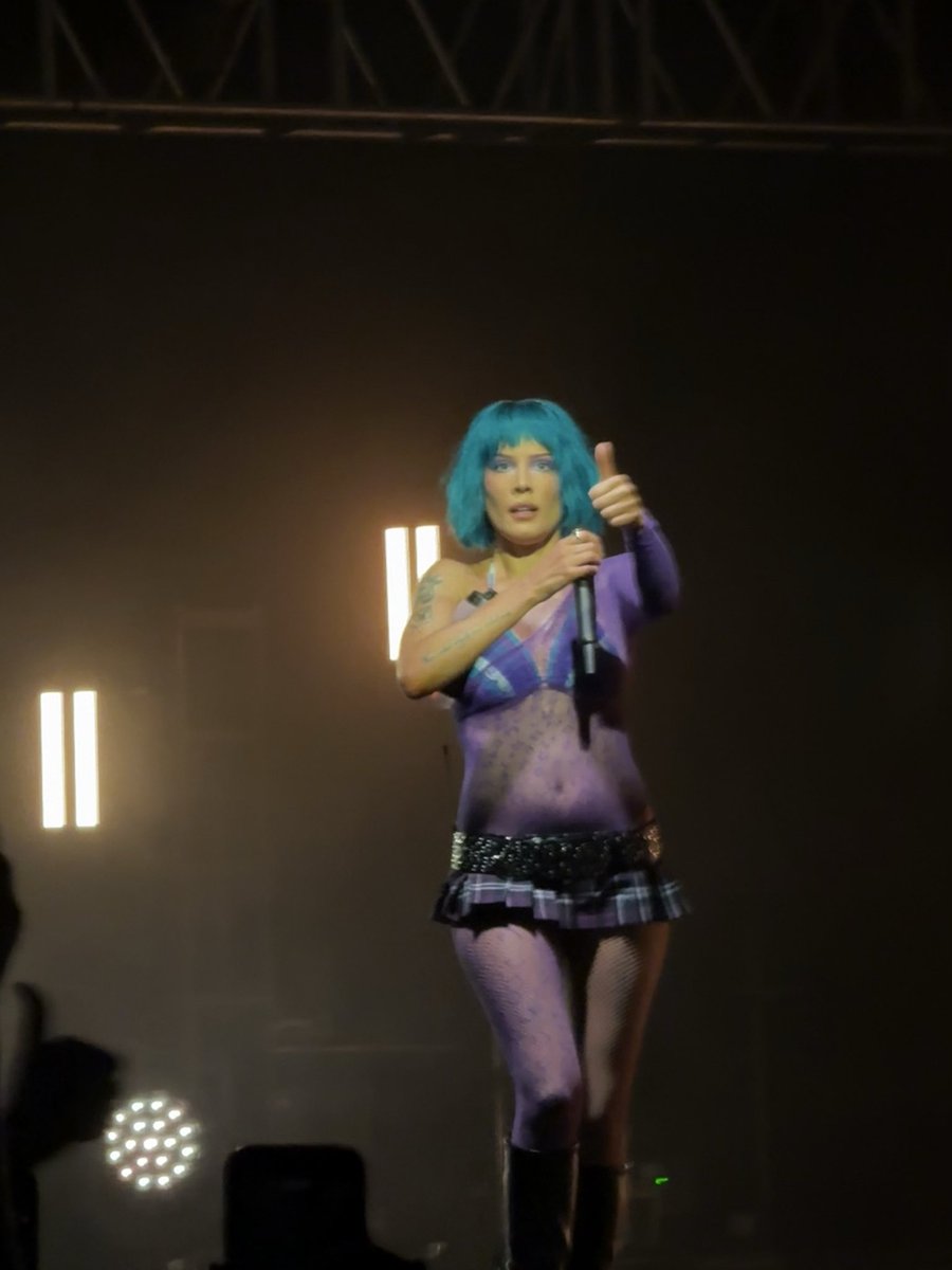 Yo después de ver a Halsey en vivo: