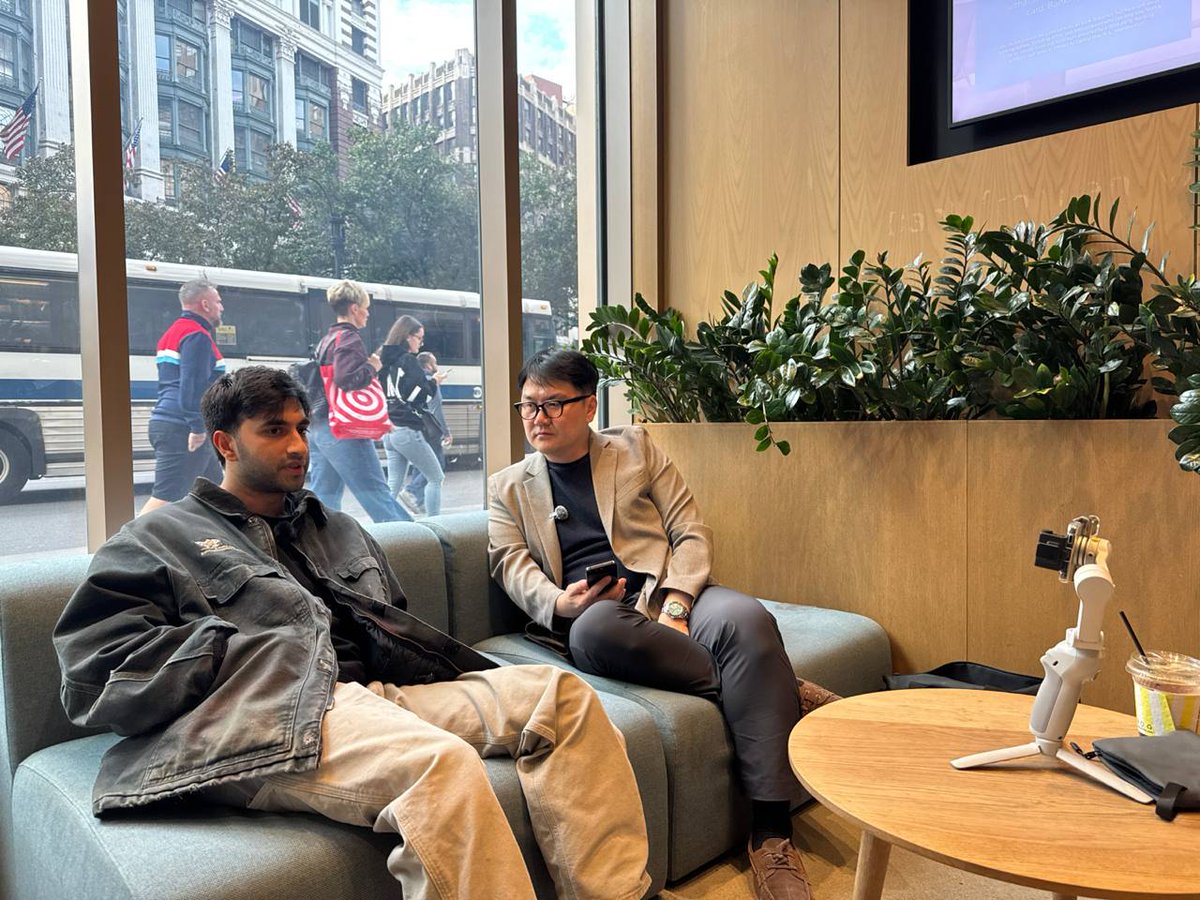 TokenPost tweet media