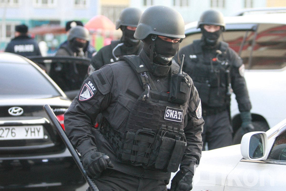 ТЕГ-аас Оюутолгой компанийн Худалдан авах газрын албан тушаалтнуудын байр, автомашинд нэгжлэг хийжээ.