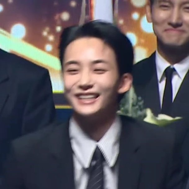 myboo_hani's tweet image. he's always 😃😄😁😃😄😁😃😄😁😆