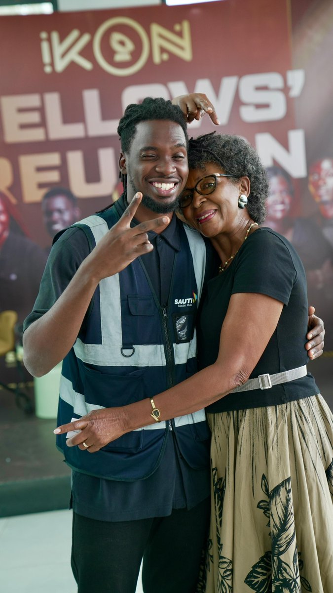 reachahand's tweet image. POV: You get a chance to be carried by Sarah Kisawuzi 😂

It's giving first visit to jaja's in a long time😍

#ThreadsOflegacy