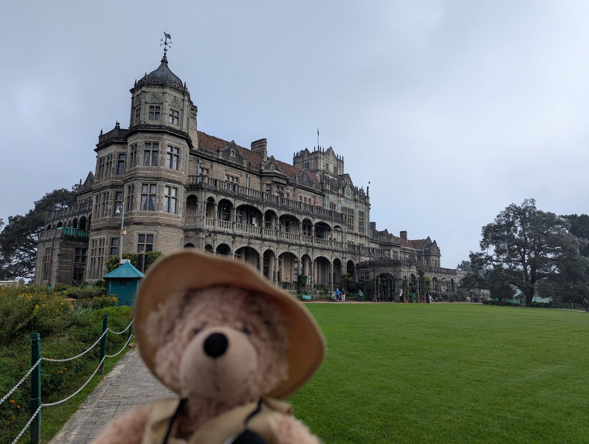 FlynnTheBear's tweet photo. The Viceroy's Palace, where the Raj would decamp in the summer. #Flynn #FlynnTheBear #India #ViceroysPalace #Raj https://t.co/wpKXYMJiNw
