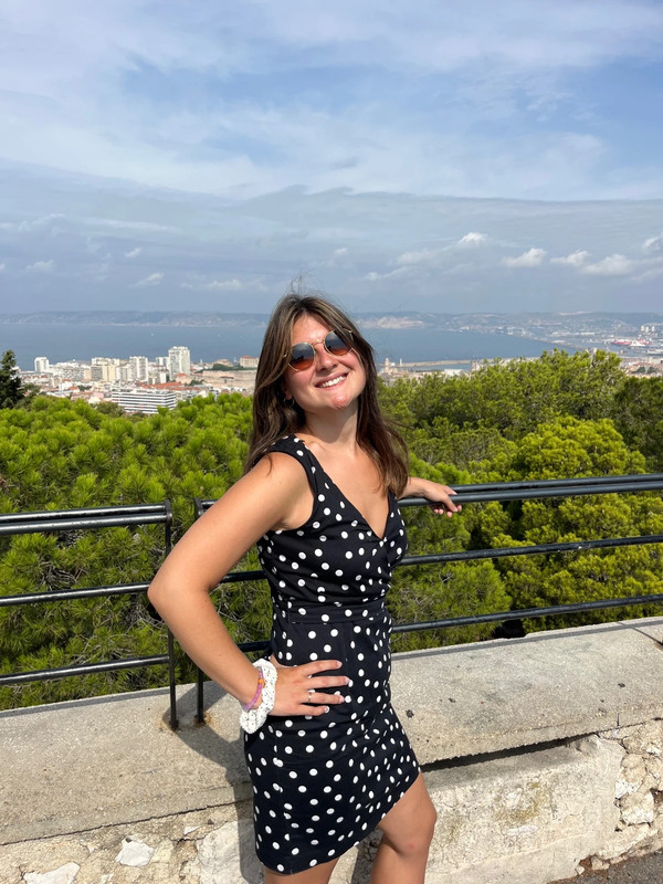 RipianH55535's tweet photo. Carina has #hyperhidrose she can soak her cute heels like in 30min with her #sweatyfeet when she sweat much. Her Tommy Hilfiger heels are still cute, but very #smellyheels. Also when wearing alsways #sweatyheels. #footsweat #toeprints https://t.co/Hi7dNQQ13Q