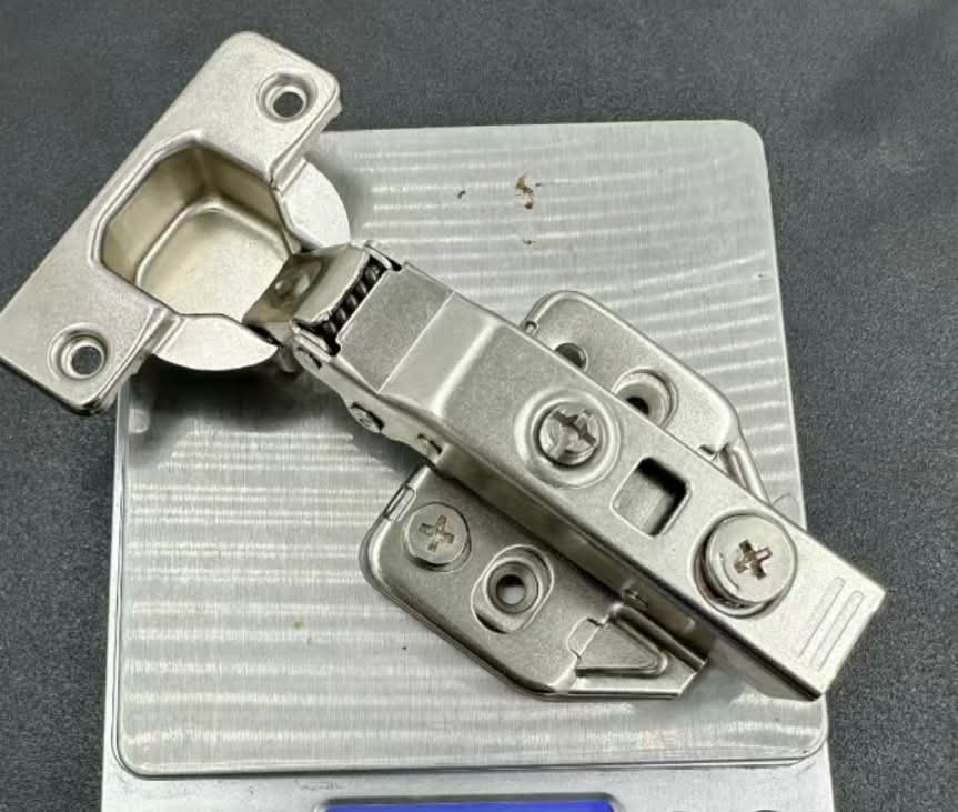 beevanfittings's tweet image. Keep your cabinet designs neat and professional.
Use standard concealed hinges —  solid close, hold and smooth swing. 🔩
📍 Onitsha | 📞 09028463055

#FurnitureAccessories #ConcealedHinges #CabinetHardware #FurnitureDealer #OnitshaBusiness #InteriorDesign #HomeUpgrade #Onitsha