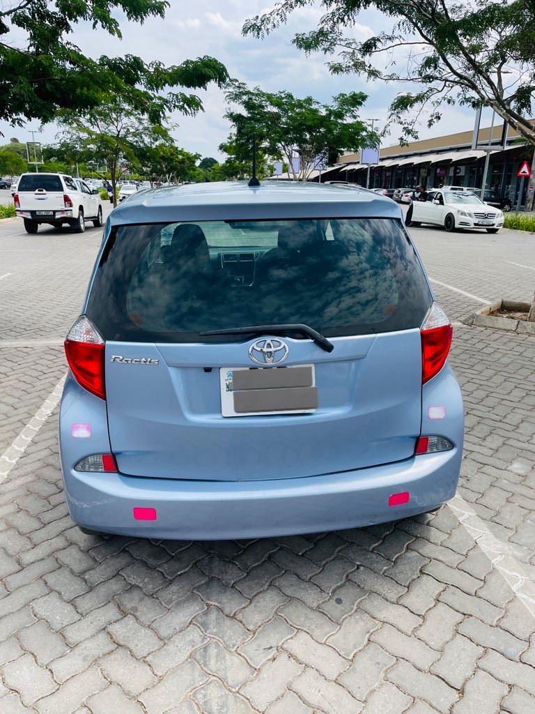 EnockTc1's tweet photo. QUICK SALE:

Toyota Ractis
1NR Engine
1.3 Litre Engine CC
Blue in color
Automatic Transmission
Buy and Drive
Very Neat and Clean
Price: K115,000 Negotiable
Location: Lusaka

Call or WhatsApp +260974096943 https://t.co/2zV2u51lWi