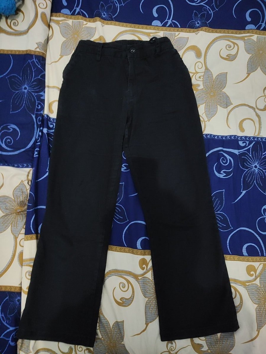 soowife_'s tweet photo. @unicefess Preloved celana cutbray bahan, beli di mika store, via shopee tinggal 44k aja https://t.co/38XElzpgQH