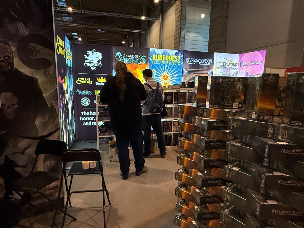 Chaosium_Inc's tweet photo. The calm before the storm; and our first sale of
@SPIEL_Messe!  #SPIEL25 https://t.co/TxTasHUbYj