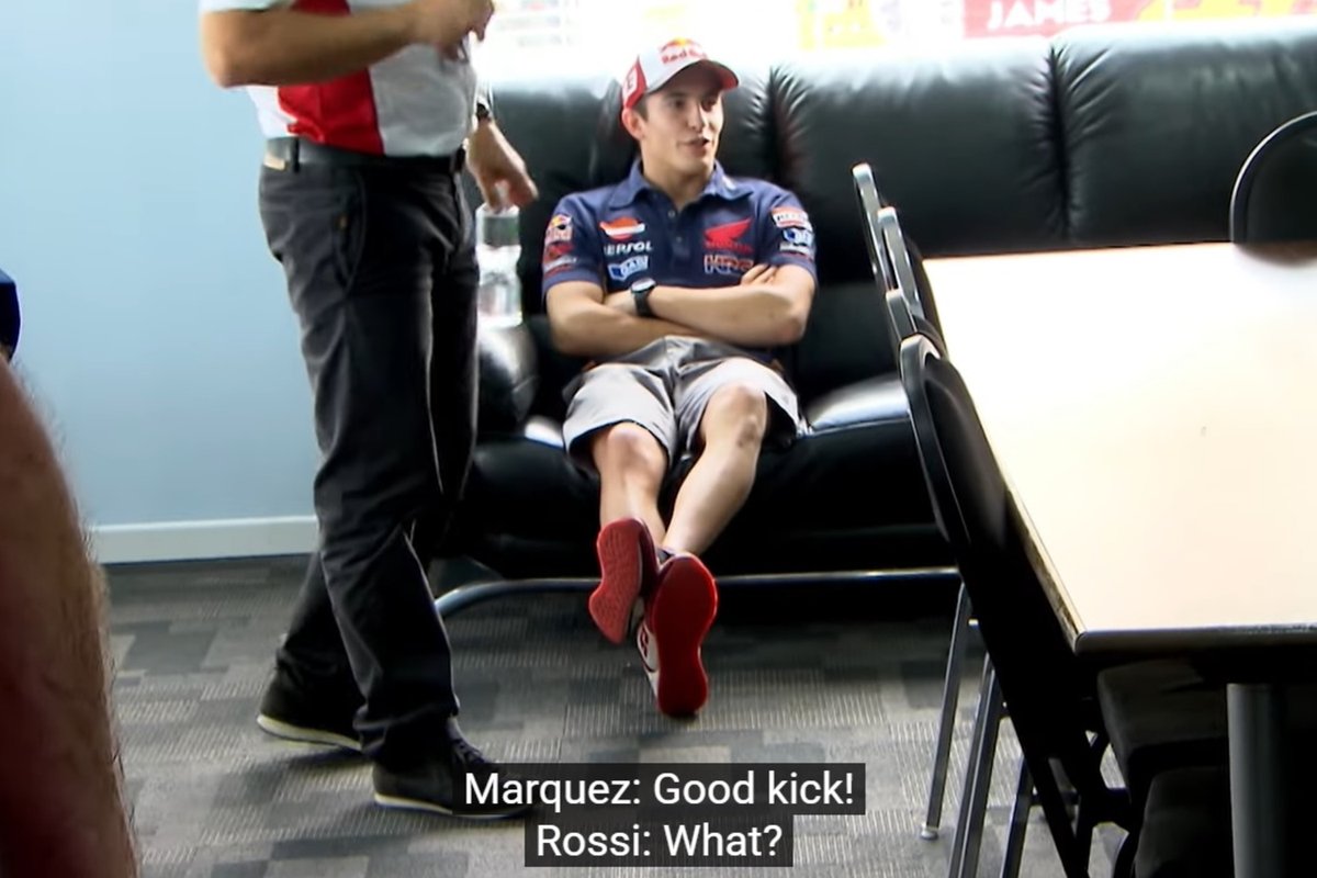 #MotoGP 

Proprio nel giorno del 14° anniversario della scomparsa di Marco Simoncelli viene pubblicato l'atteso (?) documentario su Sepang 2015, Marc Marquez vs Valentino Rossi. Contenuti interventi anticlimatici per la data del 23 ottobre. Profondo sdegno per la tempistica.