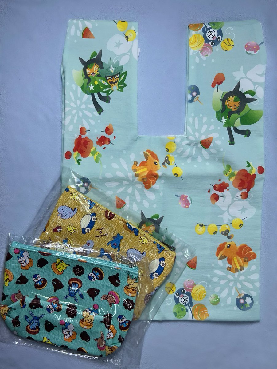 🐚🌊 GIVEAWAY TIME 🌊🐚
I’m giving away this Water Themed Juno x Poképerth exclusive merch/card bundle!

✨How to enter:
1️⃣ Follow me ✅
2️⃣ Like this post ❤️
3️⃣ Retweet 🔄
Reply: What’s your favourite Pokémon?

Winners drawn at my debut stream on the 4th of January! ⭐️