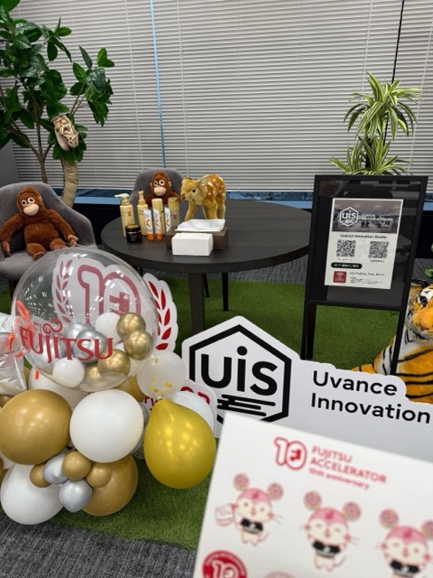 creww_me's tweet photo. ピッチイベントに続き、韓国スタートアップ8社が富士通様Uvance Innovation Studioで、会員企業様と交流・ピッチを実施。AI/XR/IoTの先端技術が、日本のビジネスにどう活かせるか、具体的な対話から新しい連携の可能性が生まれました。🌏 グローバルな動きを加速！
#Creww #共創 #Fujitsu https://t.co/39sQQxUuUt