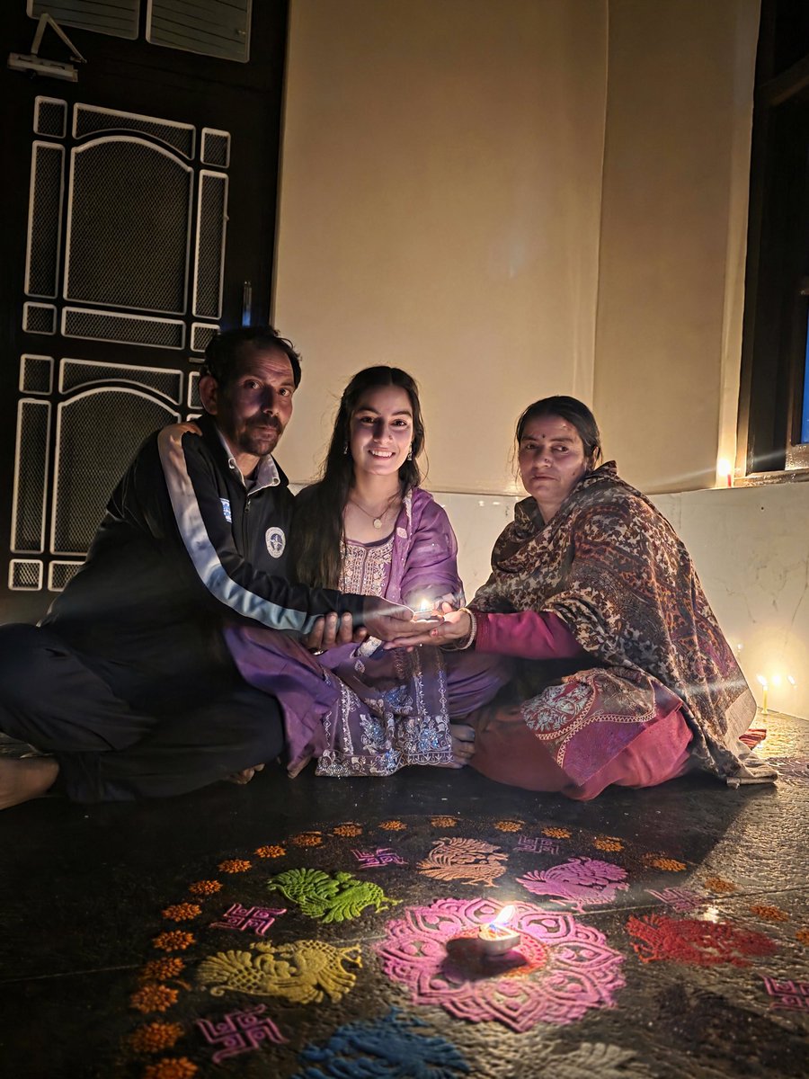 Honoring Lord Rama’s victory and the power of good to overcome evil. 💫 Let his story guide us to act with kindness, knowing that evil, no matter how strong, is destined to fall.

Grateful beyond words to celebrate this Diwali with my loved ones after four years apart! 🪔❤️