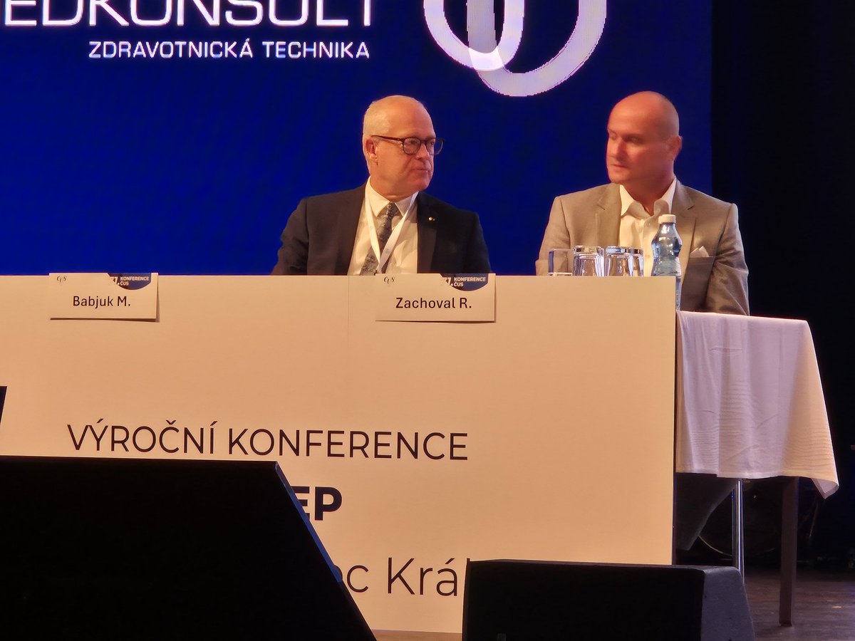 milanhoraplzen's tweet photo. 71. conference of @CUS_CLS_JEP in Hradec Králové opened by lecture of Adjunct secretary general @Uroweb James N'Dow. #CUS25 #uroczech https://t.co/NfCRDmDpLR