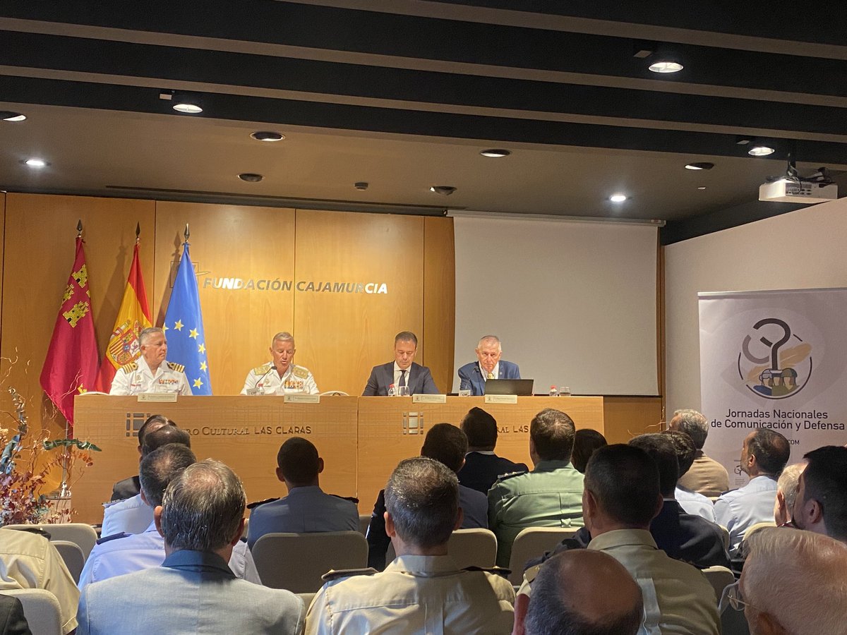 AlvaroCLazaro's tweet photo. Comienzan las VIII Jornadas Nacionales de Comunicación y Defensa🗞️🎖️

“En la Región de Murcia estamos fabricando naves espaciales”, afirma D.Alejandro Cuerda Lorenzo, Almirante Jefe del Arsenal Militar de Cartagena

#jornadasDEFCOM #Comunicación #Defensa https://t.co/Lq5b1B3kVz