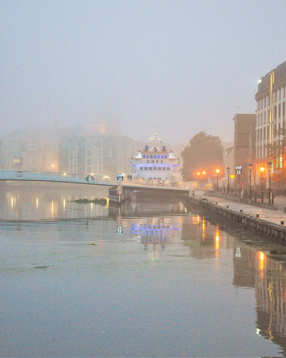 robert_silski's tweet photo. Mleko się rozlało 🌬

#gdansk #jesień #mgła #pogoda #meteo #ilovegdn https://t.co/bTMe3NR0NN