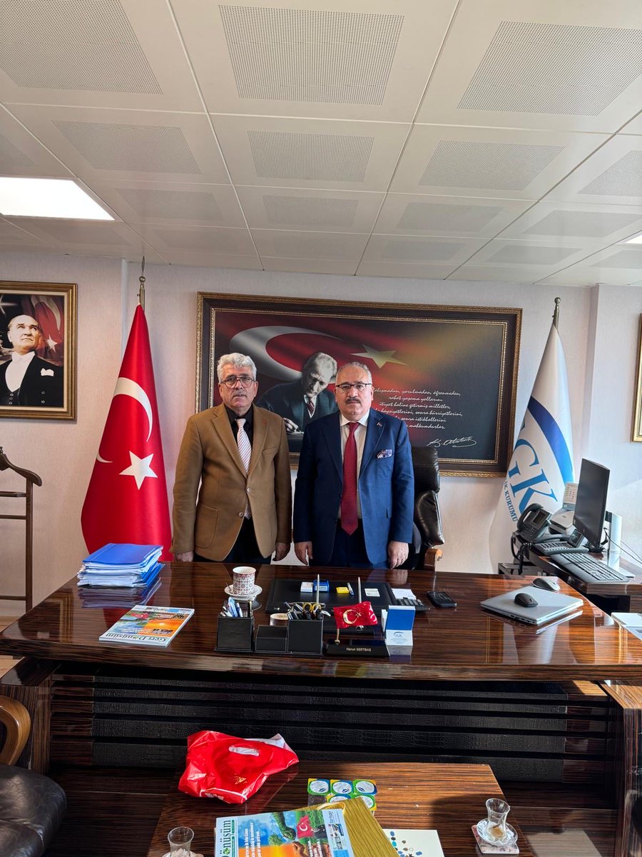 SGK İl Müdürümüz Harun Sertbaş’ı ziyarette bulunduk. Nazik misafirperverliğine teşekkür ederiz.<a href="/Ykslylmz34/">Yüksel yılmaz</a>