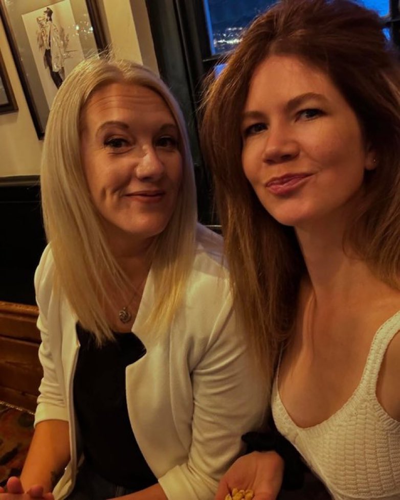 YorkieBarMilfsBack tweet media