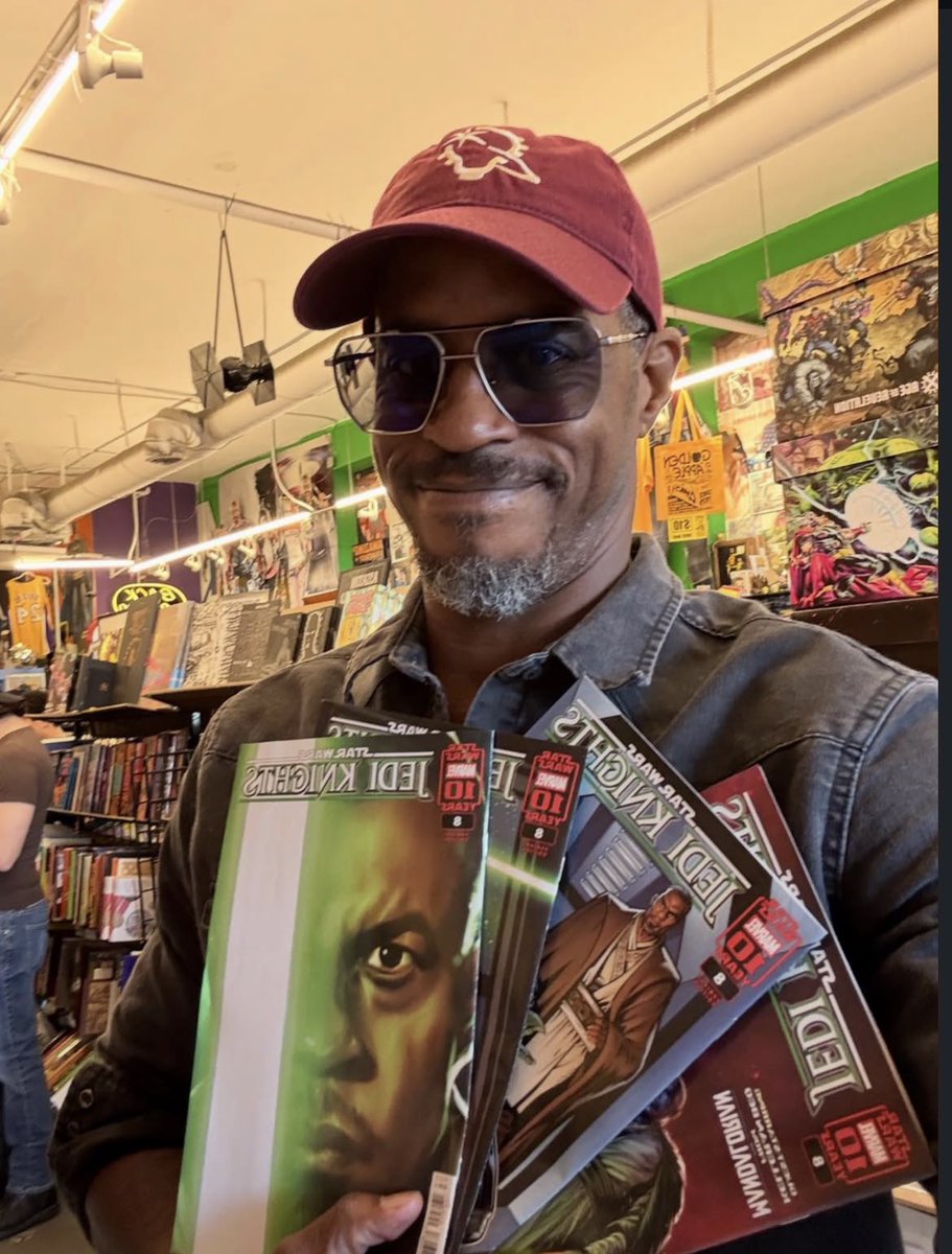 Star Wars Holocron tweet media