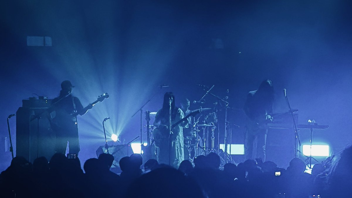 kanekoayanoinfo's tweet photo. Day9
Thank you for coming to our show at VAS ear in Shanghai yesterday.
We were so happy to be back in Shanghai!

Big thanks also to all the staff who supported us.We hope it was a great time for everyone🧚‍♀️再見✴︎

Next stop is Wuhan.We’re looking forward to seeing you all💫 https://t.co/KNIZOLGp7G