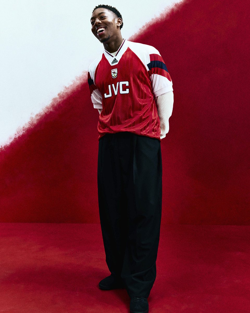 激レアArsenal FC FA杯優勝記念ユニフォーム 快進撃を続け優勝トロフィー🏆を手にした 92-93と93-94シーズンの歓喜