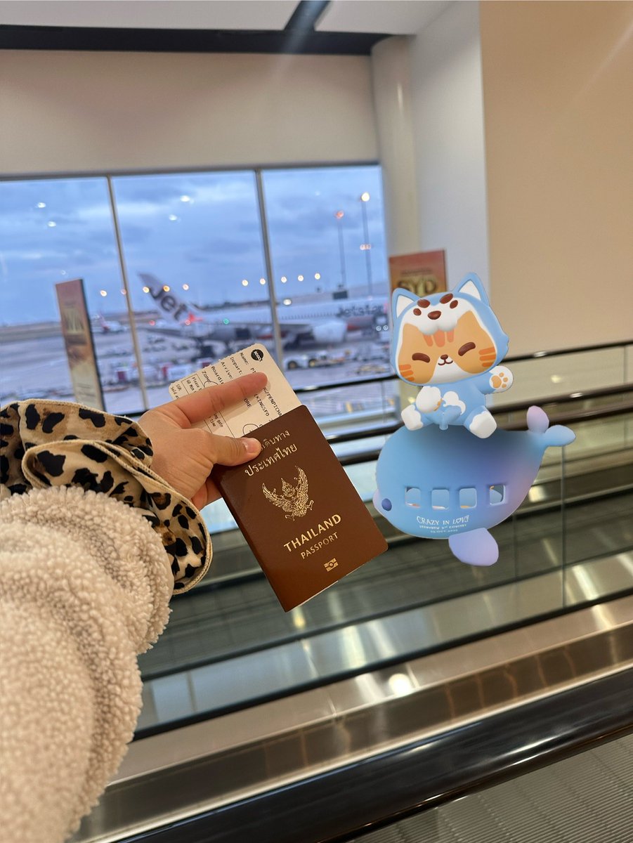 beamlovergirl's tweet image. ความคิดถึงกำลังเดินทางไปหาแล้วน้าาา 🥺💖🛫
10 เดือนที่ไม่ได้เจอ จะได้เจอกันแว้วววววว @zee_pruk @CwrNew