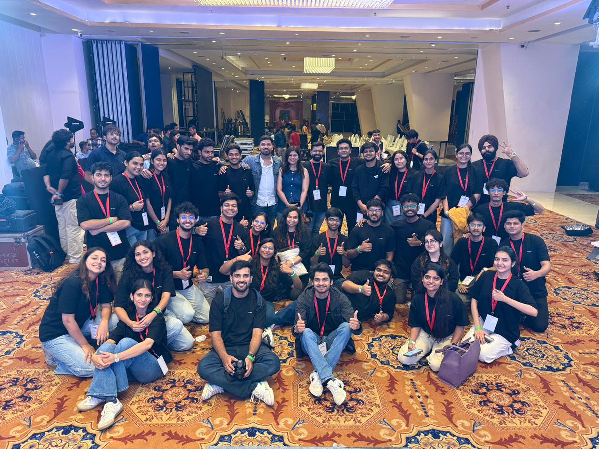 abdullah1shahid's tweet image. Moments from DevFest New Delhi 2025
Grateful to be part of the energy, ideas, and community that make this event truly unforgettable.
#DevFest2025 #GDGNewDelhi