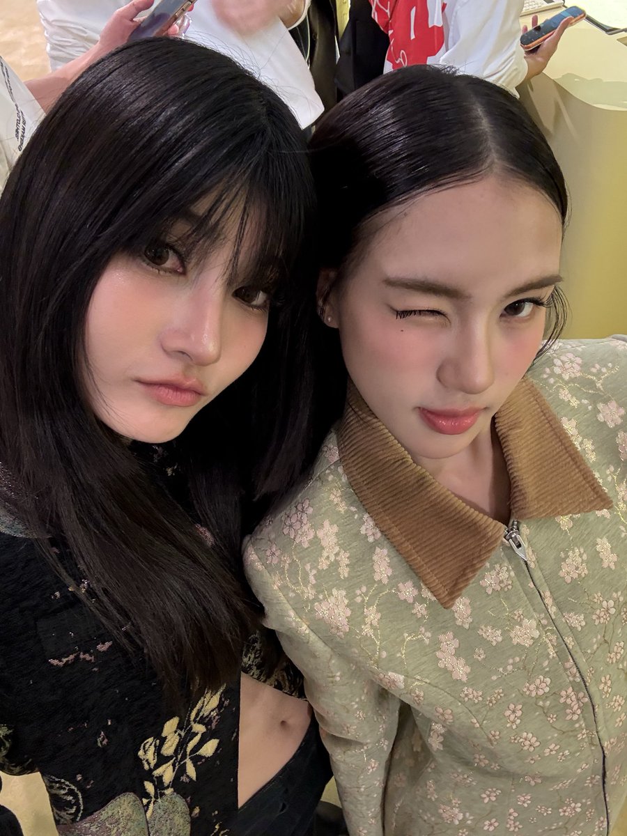 mable_siriwalee's tweet image. 👀
 #boyy10yearsxminemedia