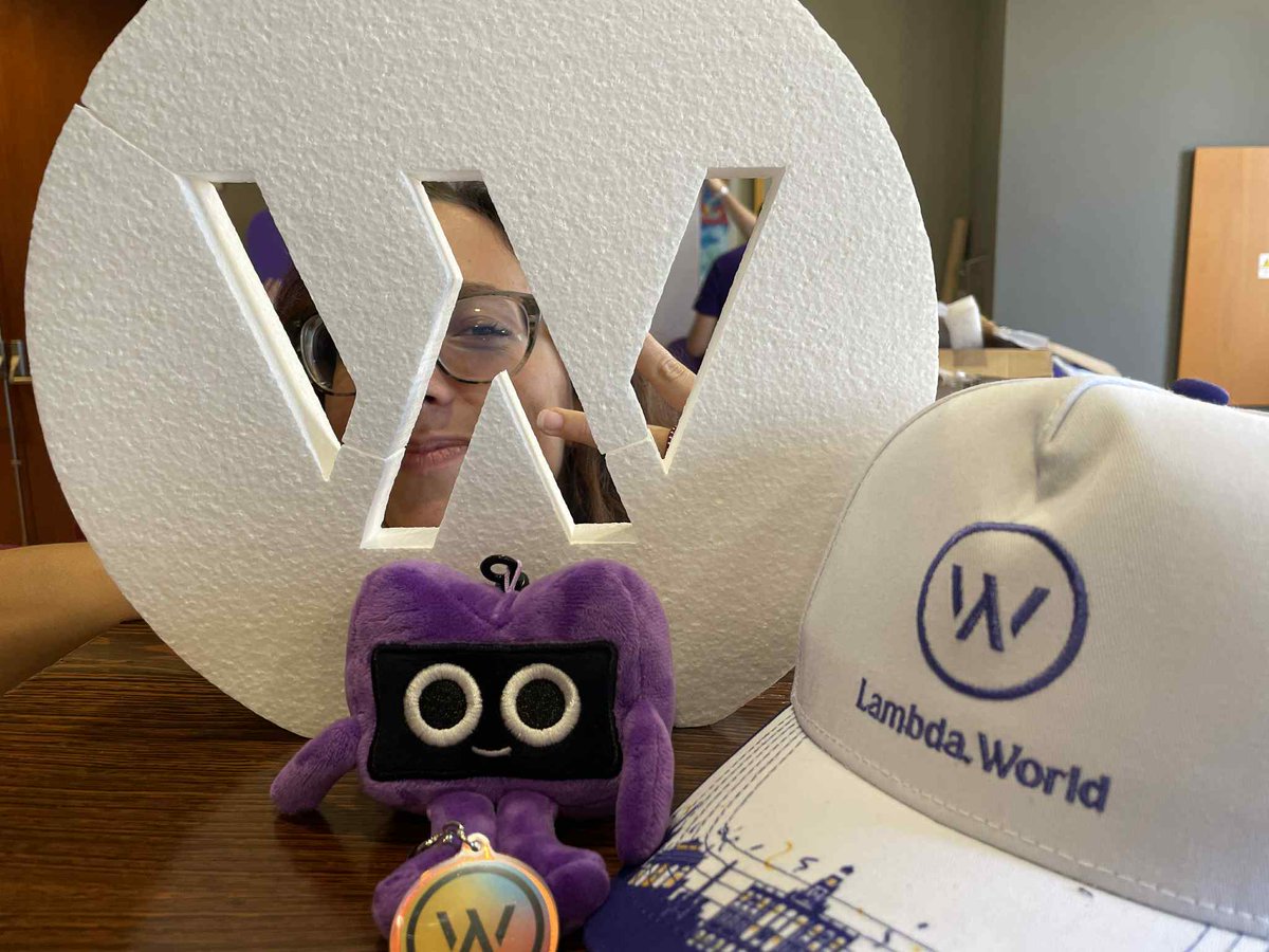 Lambda_World's tweet image. Just a little teaser of some of the goodies 🎁 available at @Lambda_World this year, pop to the stands to find out what else is on offer from our sponsors.
(note: Rowena is not included 😂)
#swag #lambdaworld #conference #jetbrains
