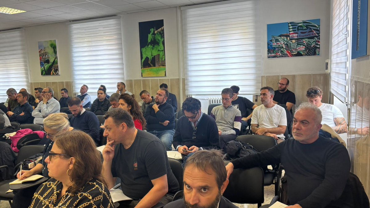 Cisl_Lazio's tweet photo. Inizia a #Roma nella sede @cisl_fplazio il Corso di Formazione della Cisl Lazio: La Rappresentanza sindacale nel pubblico e nel privato. Costruzione e funzionamento della RSU/RSA e del RLS.
Apre i lavori Enrico Capuano, il Corso sarร condotto dal Prof. Luigi Di Santo #Unicas https://t.co/C9FI5Aonjm