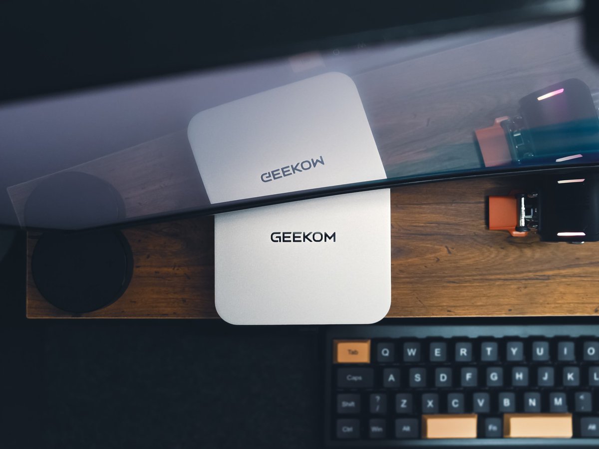 emuloggadgets's tweet photo. GEEKOM A6ミニPC今のところイイ感じ😊
明日から色々テストしてみよう。
#geekom
#geekoma6 https://t.co/TH6pymlTiq