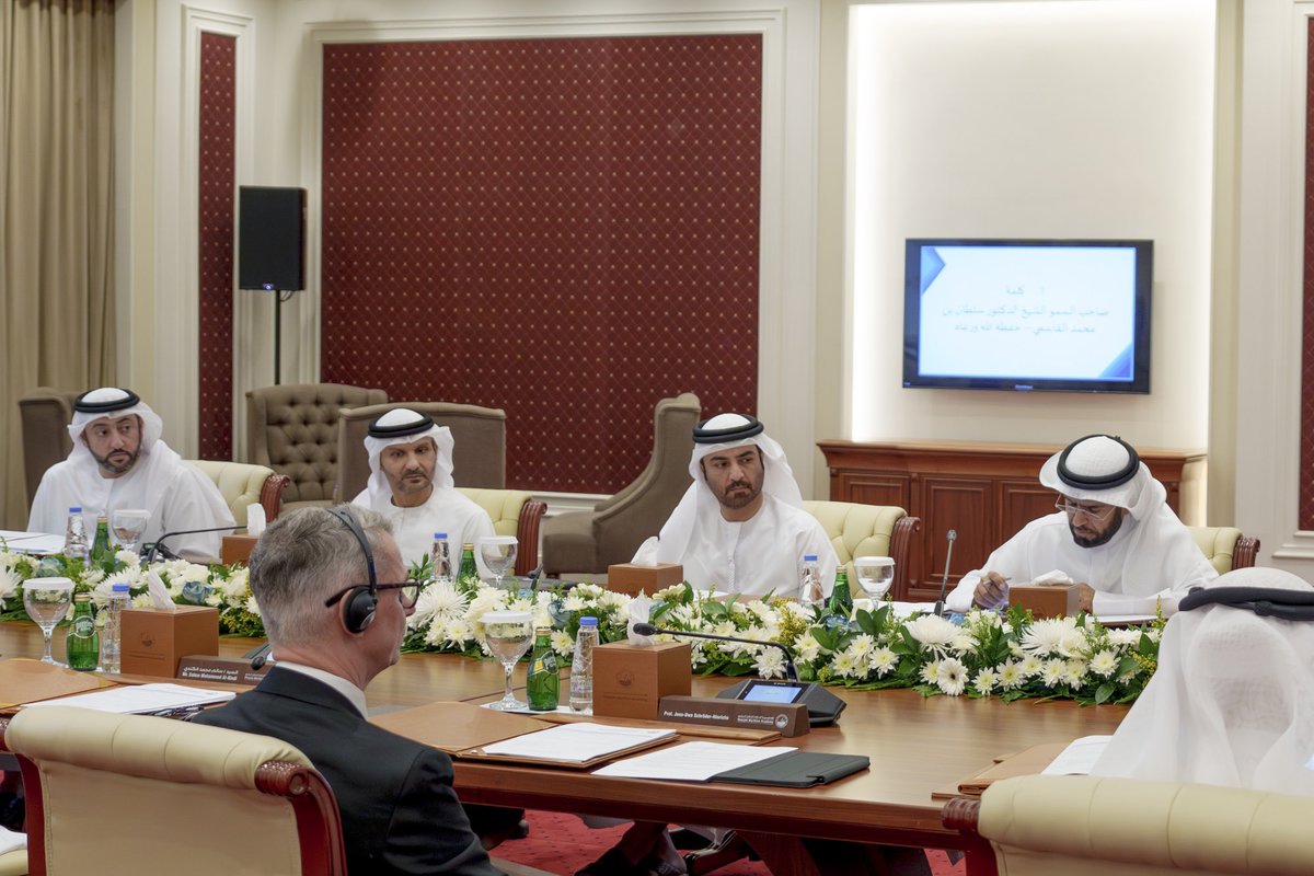 ترؤس اجتماع مجلس أمناء أكاديمية الشارقة للنقل البحري
Chairing the meeting of the Board of Trustees of the Sharjah Maritime Academy