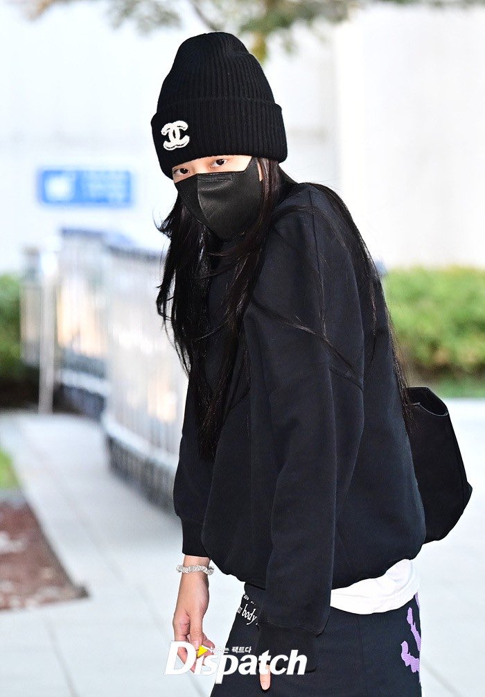 tjruby_'s tweet photo. เจนนี่ที่สนามบิน Seoul Gimpo Business (SGBAC) กำลังเดินทางไปประเทศไทย เพื่อแสดงคอนเสิร์ต Blackpink Deadline in Bangkok วันนี้ประเทศไทยจะมีเจนนี่แล้ว 🇹🇭 https://t.co/LcONnc98Tx