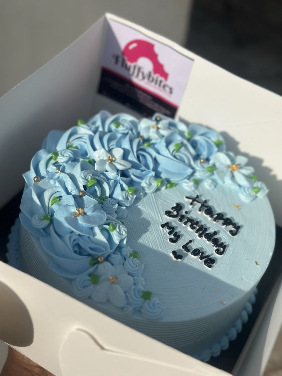 OmidioraRuth's tweet photo. Client: Do anything blue, she likes blue 
Me: okay, say less💅🏾

If you’re in Ile- Ife, join the community that makes every celebration delicious 😋

Send a dm here or WhatsApp 
WhatsApp number is 08145673654

See you 😽🫶🏾 https://t.co/KaBvgYuSmI