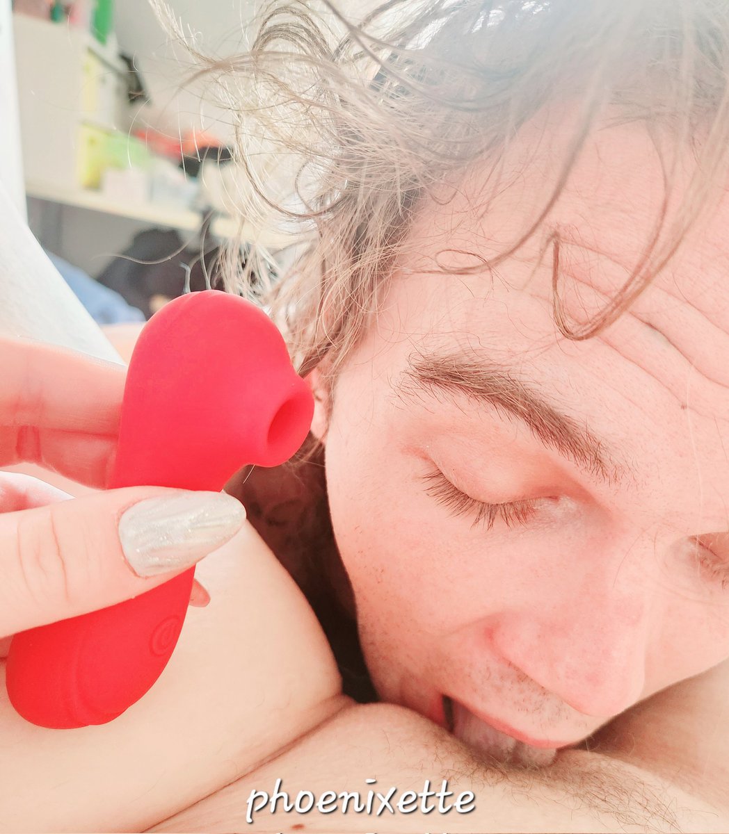 Phoenixette1's tweet photo. Petite pépite 😈, il va remplacer mon toy humain dès maintenant. 
https://t.co/elGhB3vdY6

#sextoy https://t.co/U7c6ReKmeu