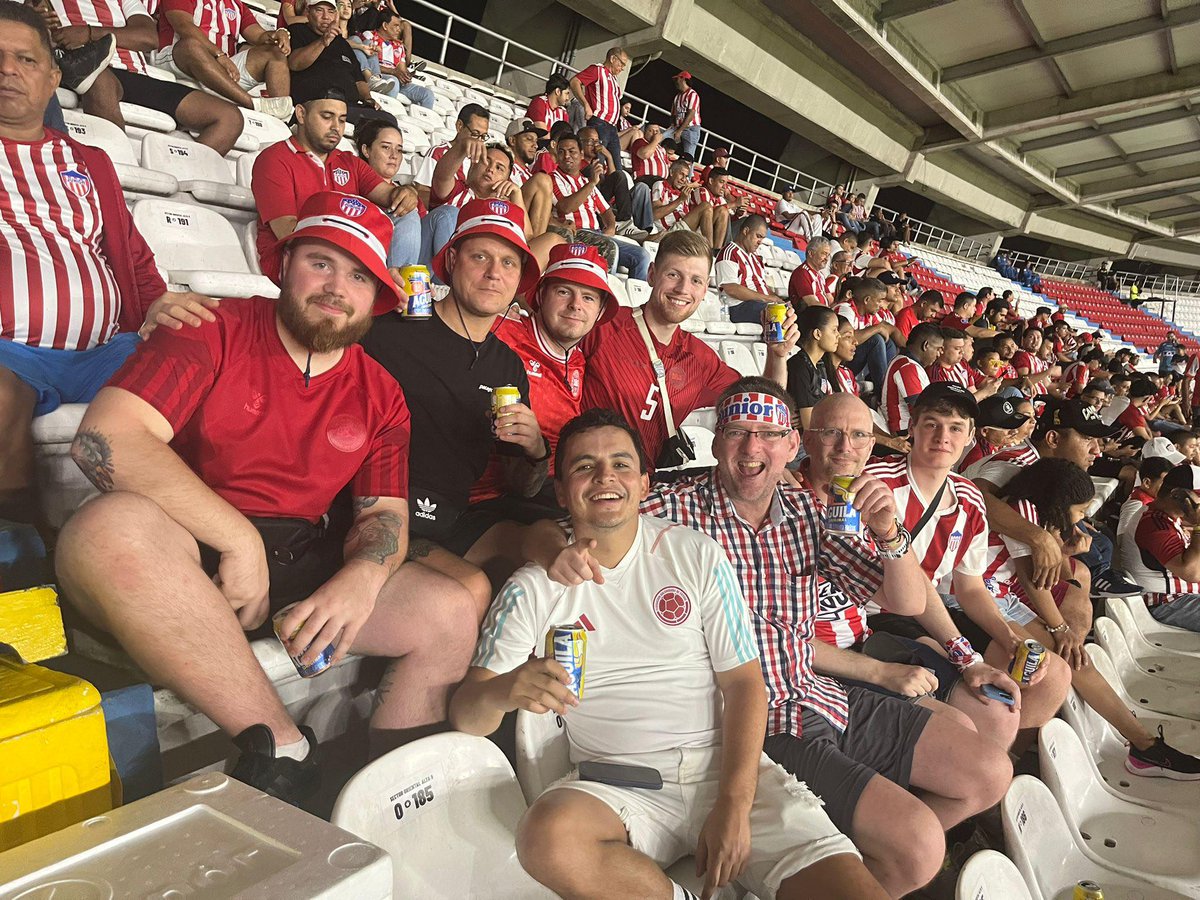 GroundhoppingT's tweet image. 🚨 NY GRUPPEREJSE TIL COLOMBIA 🇨🇴

Grupperejsen tager igen til vidunderlige Colombia i foråret 2026 - det bliver vildt, voldsomt og en kæmpe oplevelse at få den colombianske kultur og fankultur helt ind under huden og opleve de vilde tribuner 🌎

📅 10. - 20. april 2026
🇨🇴…