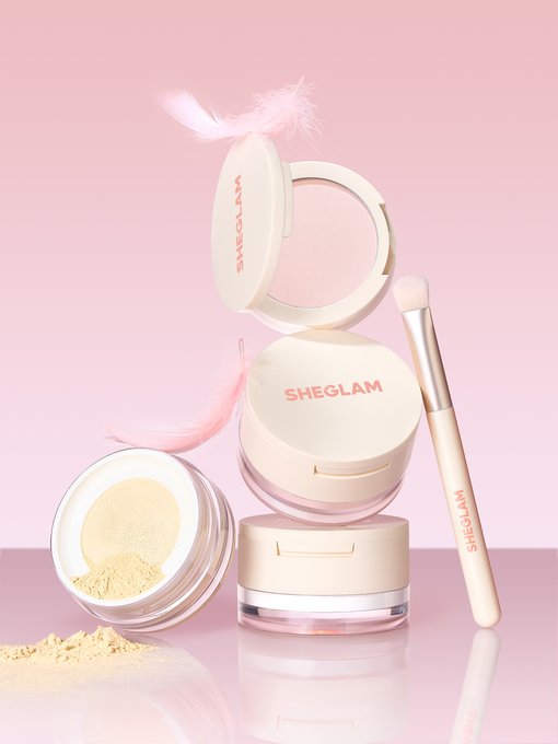 تواصل علامة التجميل العالمية شيجلام SHEGLAM ابتكاراتها هذا الموسم بإطلاق منتجين جديدين يبسطان الروتين التجميلي ويمنحان تغطية مثالية تدوم طويلاً: بودرة التثبيت Insta-Ready Duo التي تضفي إشراقاً ورفعة فورية، وكريم الأساس Lock Go Cushion بتركيبته الخفيفة وتغطيته الكاملة وفوائده للعناية بالبشرة. للمزيد 