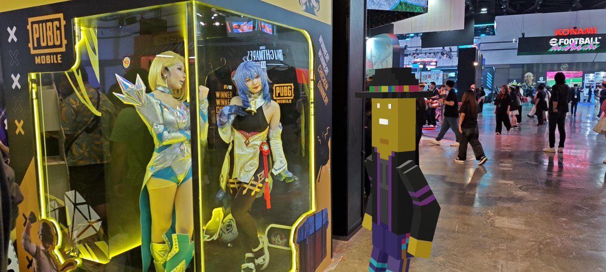 ChainersGame's tweet image. The next day, our Chainer was all about enjoying the beautiful scenery of the city and making new friends - from amazing cosplayers to some terrifying robots (approached with caution due to past trauma - IYKYK) 👁️
#GamescomAsia offered an amazing experience and our Chainer is…