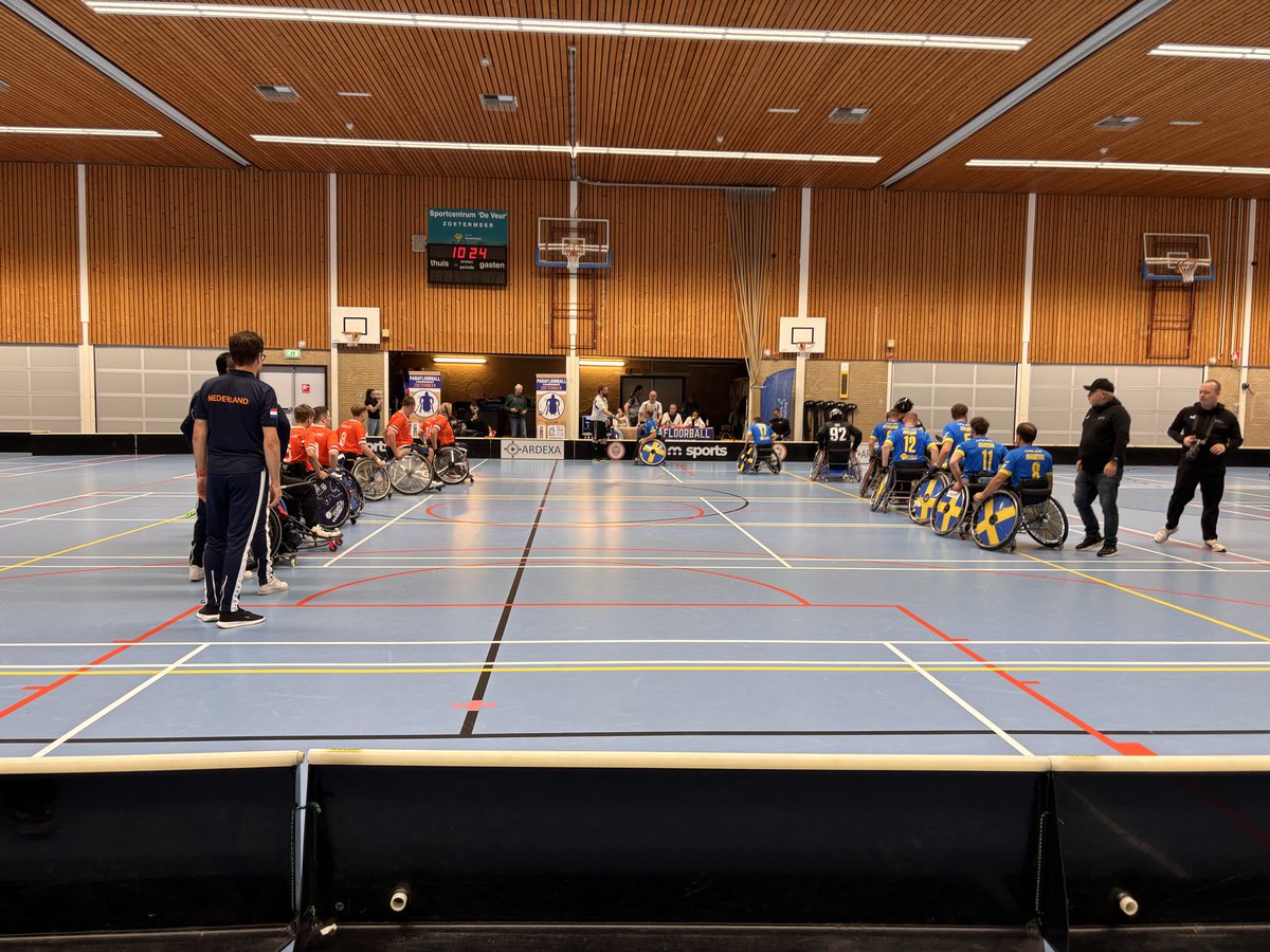 Game 1 

Netherlands 1 
Sweden 0 

Up next Switzerland v Czech Republic, Followed by Ireland at 11.25am 

#Floorball