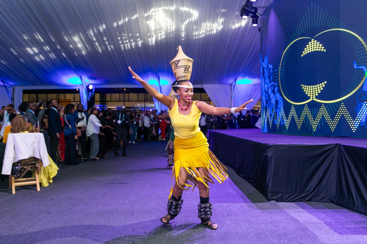 MWCHub's tweet image. The cultural dinner at #MWC25 was a vibrant evening of culture and connection 🇷🇼✨

We celebrated Africa’s diverse and vibrant culture, traditions, and cuisine ✨ 

Hosted by @RwandaICT 🤝