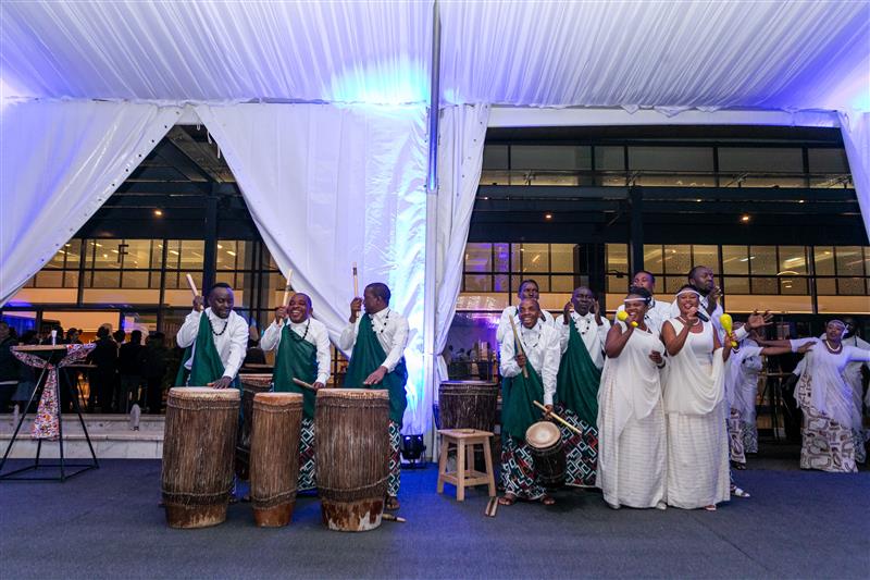 MWCHub's tweet image. The cultural dinner at #MWC25 was a vibrant evening of culture and connection 🇷🇼✨

We celebrated Africa’s diverse and vibrant culture, traditions, and cuisine ✨ 

Hosted by @RwandaICT 🤝