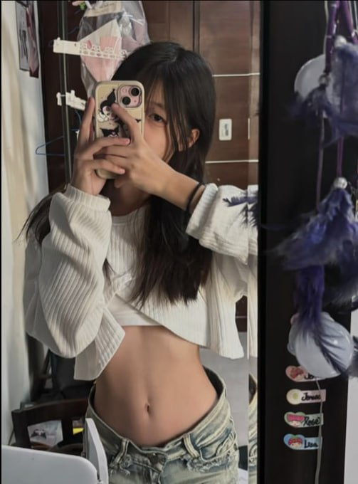 gdfghdrt's tweet photo. 像我這麼普通的女孩子
你還會願意喜歡我嗎🥹
#台南小瓜 https://t.co/A8bpjVP8g8