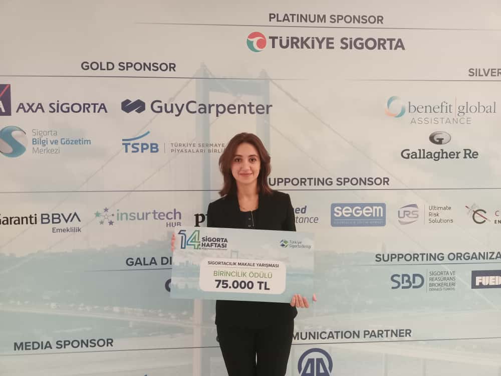 Hitit Üniversitesi İktisadi ve İdari Bilimler Fakültesi Finans ve Bankacılık Bölümü öğrencisi Reyhan Havim Yıldırım, Türkiye Sigorta Birliğince düzenlenen 2025 Sigorta Makale Yarışmasında birinci oldu.

✍️ haber.hitit.edu.tr/egitim/hitit-u…

#HititÜniversitesi <a href="/ProfAliOzturk/">Ali Osman Öztürk</a> <a href="/Hitit_IIBF/">Hitit Üniversitesi İİBF</a>