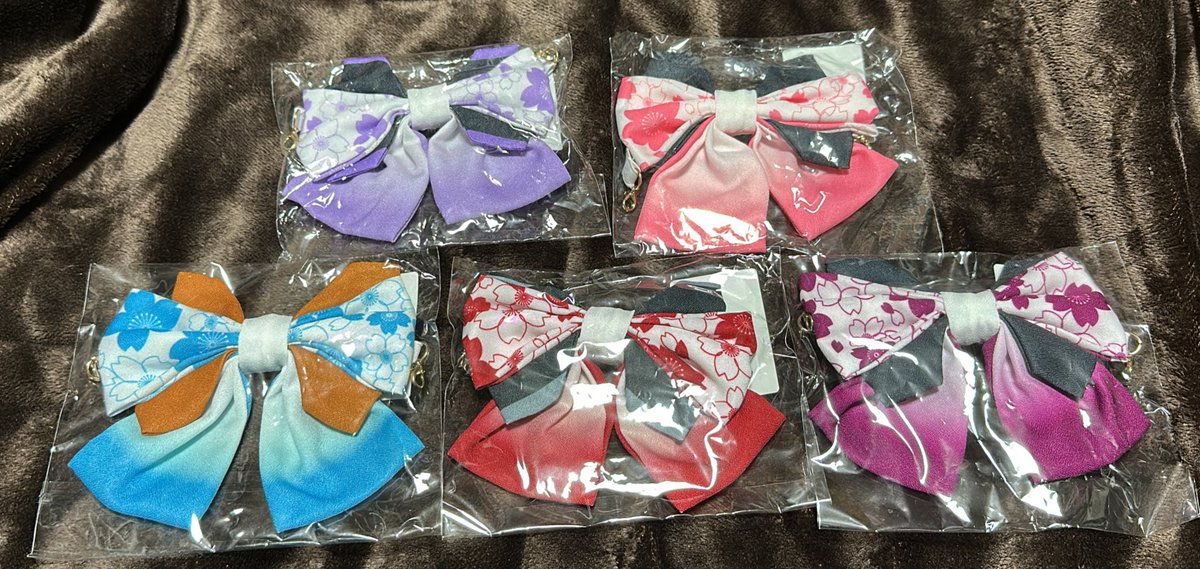 【譲渡】ミュージカル　刀剣乱舞　刀ミュ
　DMMスクラッチ　リボンマスクストッパー

譲…⭐︎村雲⭐︎五月雨/浦島/日向/蜻蛉切
求…各700円＋送料

⭐︎をご希望の方は他3点一緒にお引き取りをお願い致します
無印単品譲渡可
郵送希望です
未開封ですが、袋にシワあり神経質な方はご遠慮ください