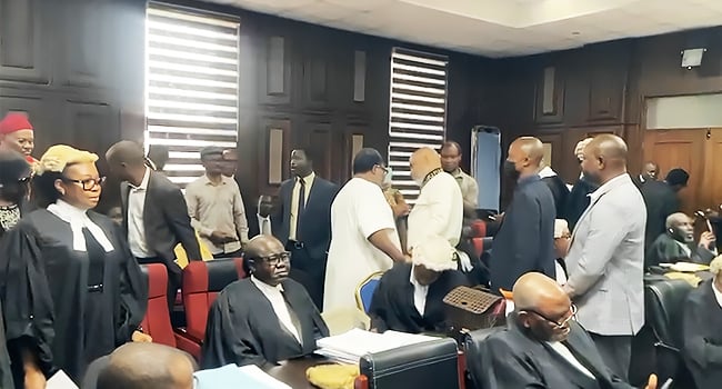 MobilePunch's tweet photo. 𝐁𝐑𝐄𝐀𝐊𝐈𝐍𝐆: 𝐍𝐧𝐚𝐦𝐝𝐢 𝐊𝐚𝐧𝐮’𝐬 𝐥𝐚𝐰𝐲𝐞𝐫𝐬 𝐰𝐢𝐭𝐡𝐝𝐫𝐚𝐰 𝐟𝐫𝐨𝐦 𝐭𝐫𝐢𝐚𝐥

https://t.co/PASaVRUg73 https://t.co/t5KzWaWol5