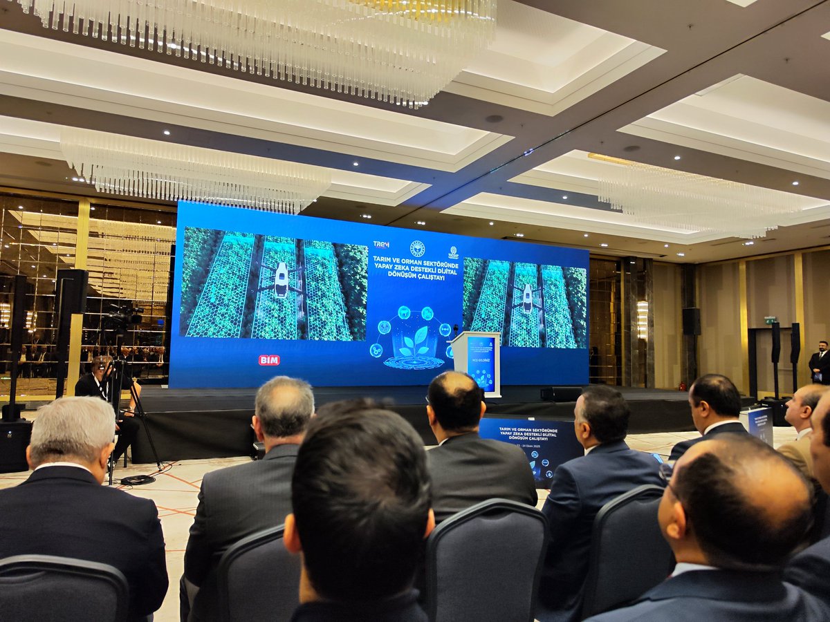 Tarım Reformu Genel Müdürlüğünce düzenlenen "Tarım ve Orman Sektöründe Yapay Zeka Destekli Dijital Dönüşüm Çalıştayı" na katıldık.
Bakan Yardımcısı Sayın Ahmet Bağcı tarafından açılışı yapılan çalıştay iki gün sürecektir.