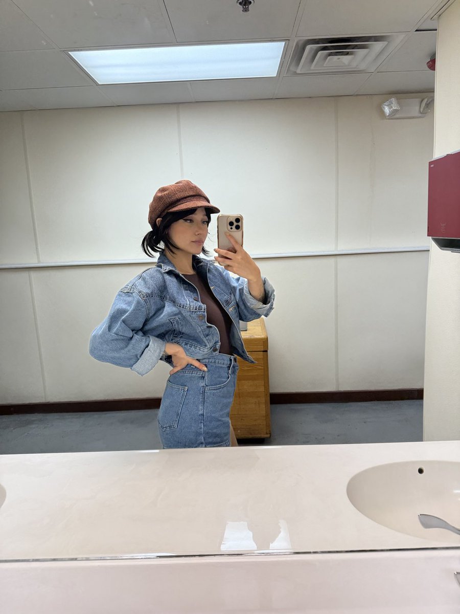 Men don’t want bimbos they want little boys who deliver the newspaper