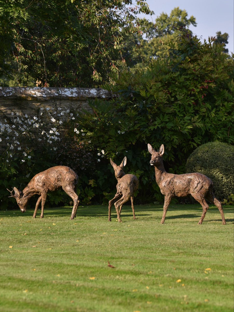 Roe Deer 2024

hamishmackie.com/sculptures/roe…

#roedeer #deer #deerart  #sculptor #sculpting #landscapeart  #doe #landscapesculpture #gardenart #gardensculpture #outdoorart #outdoorsculpture #statuecollectors #artcollectors #artcommission #statue #artwork #sculpture #buyart #artbuyer