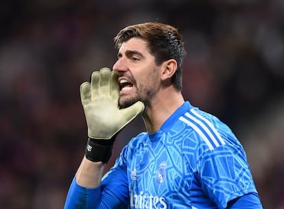 🗣️Zasca de Thibaut Courtois a <a href="/LaLiga/">LALIGA</a>: "Si tú crees que tu marca de #LaLiga es la mejor del mundo ni te hace falta ir al extranjero a jugar tus partidos. Primero tienes que tener siempre llenos tus estadios, que no es el caso, y mejorar otras cosas como el 'fair play financiero'.