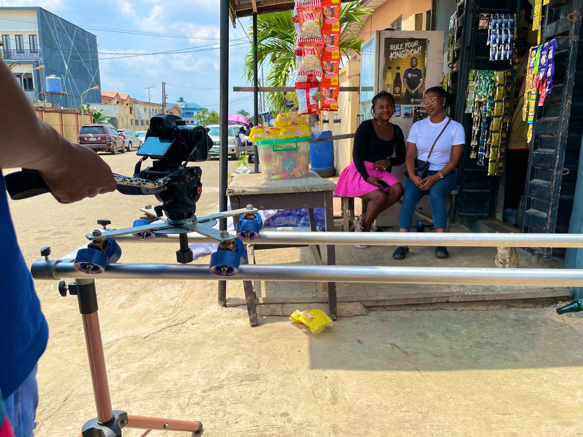 TopcrownTech's tweet image. Lights, camera, action! 🎬 Ready to capture the perfect shot 🎯. Setting up the camera, framing the scene, and bringing the story to life 📸. Let&apos;s get the shot! 💥 #FilmProduction #CameraSetup #ShootingMode #Storytelling #Topcrown #Topboss