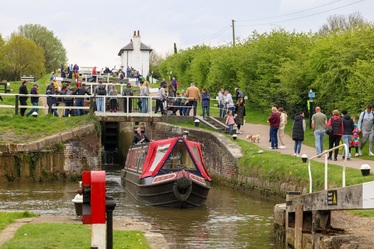 With recent rainfall enabling boats to once again use Foxton Locks, and lots of spooky half term activities it's a great time to visit this historic site. 

Find out more about what's going on at canalrivertrust.org.uk/news-and-views…